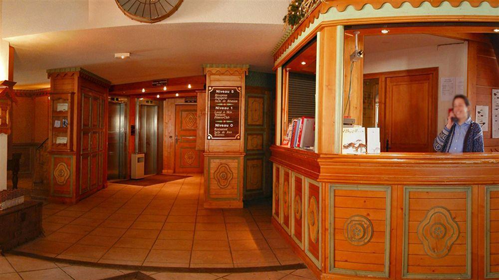 Aparthotel Village Montana 4*